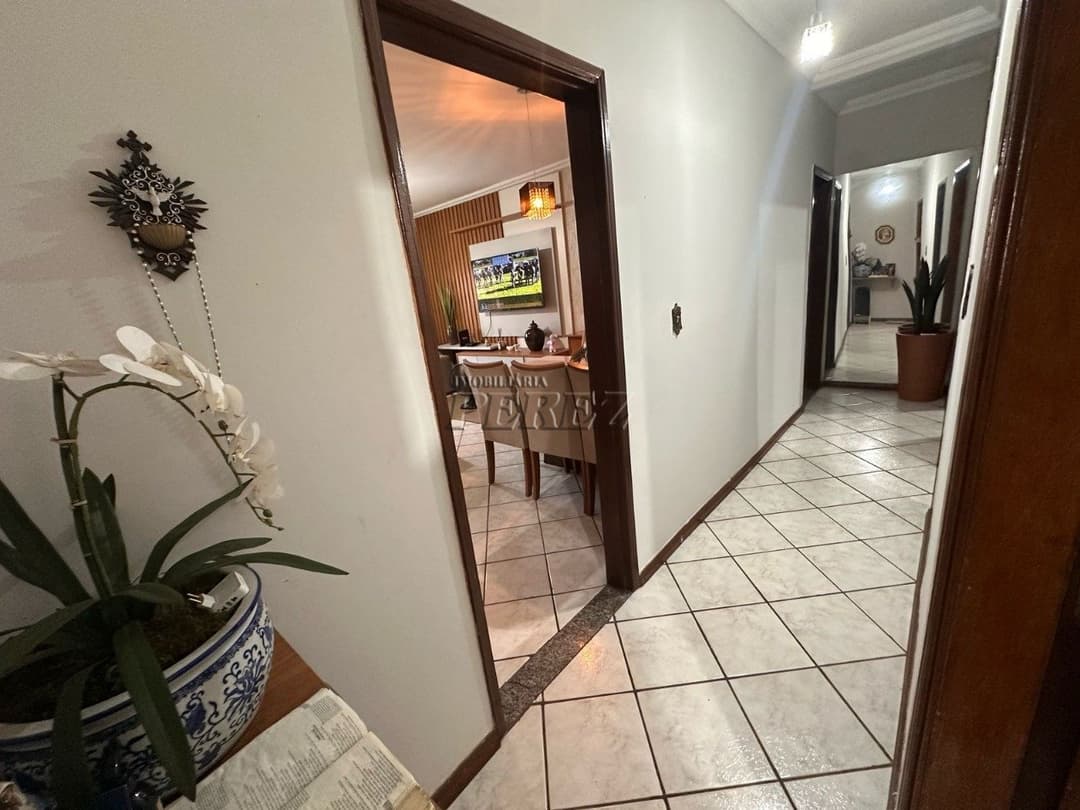 Casa à Venda na Rua Marfim, Jardim Leonor - Zona Oeste de Londrina - Foto 10